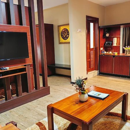 Great Wall Hotel ダル・エス・サラーム エクステリア 写真